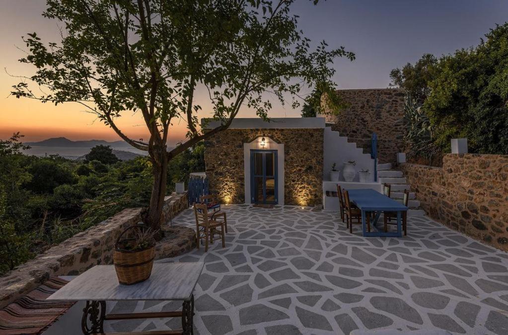The Aegean Blue Country House Old Milos Lagoudi Zia Exteriör bild